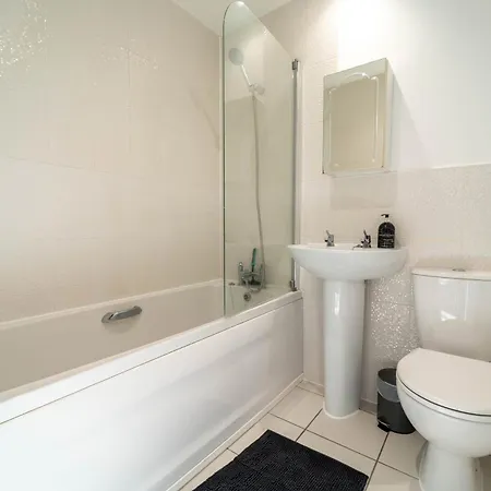 Modern Luxury 2 Bed Didcot Home With Free Parking Exterior photo