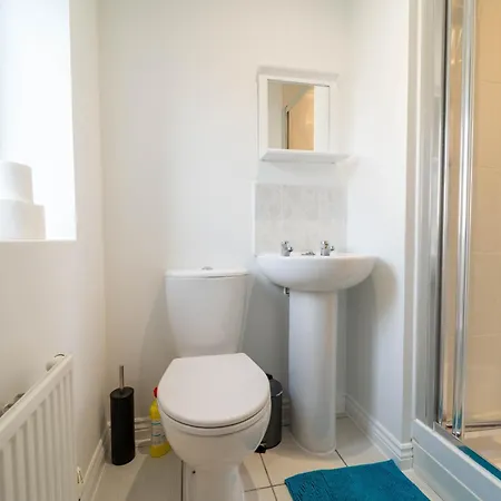 Modern Luxury 2 Bed Didcot Home With Free Parking Exterior photo