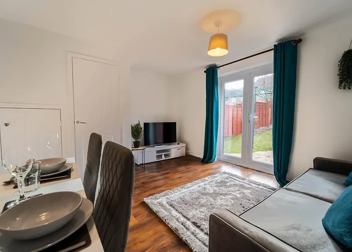 Modern Luxury 2 Bed Didcot Home With Free Parking