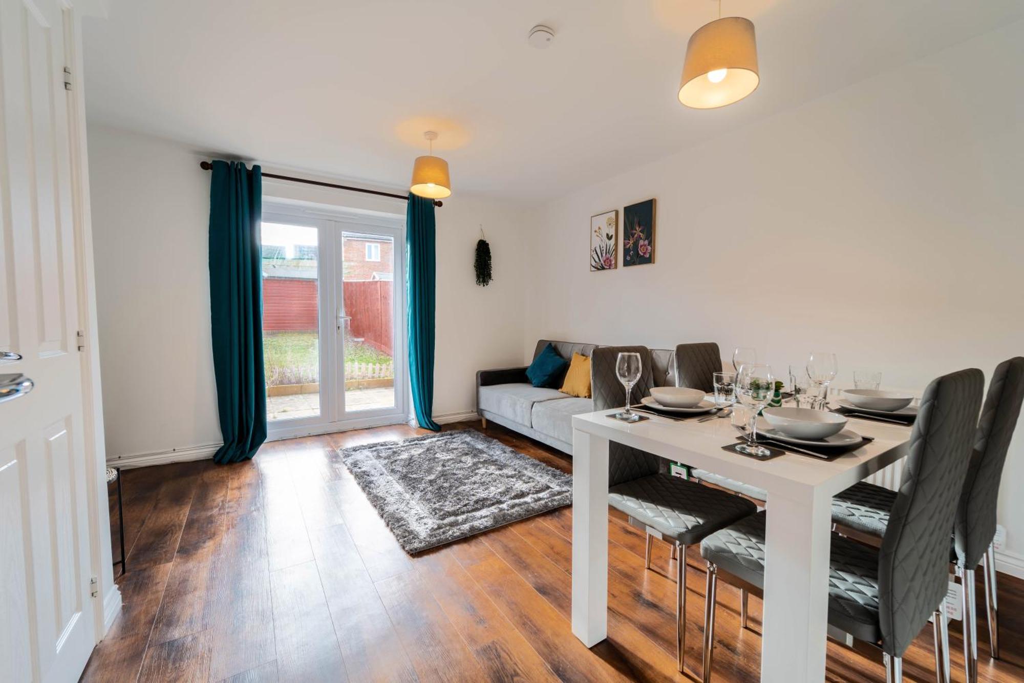 Modern Luxury 2 Bed With Free Parking