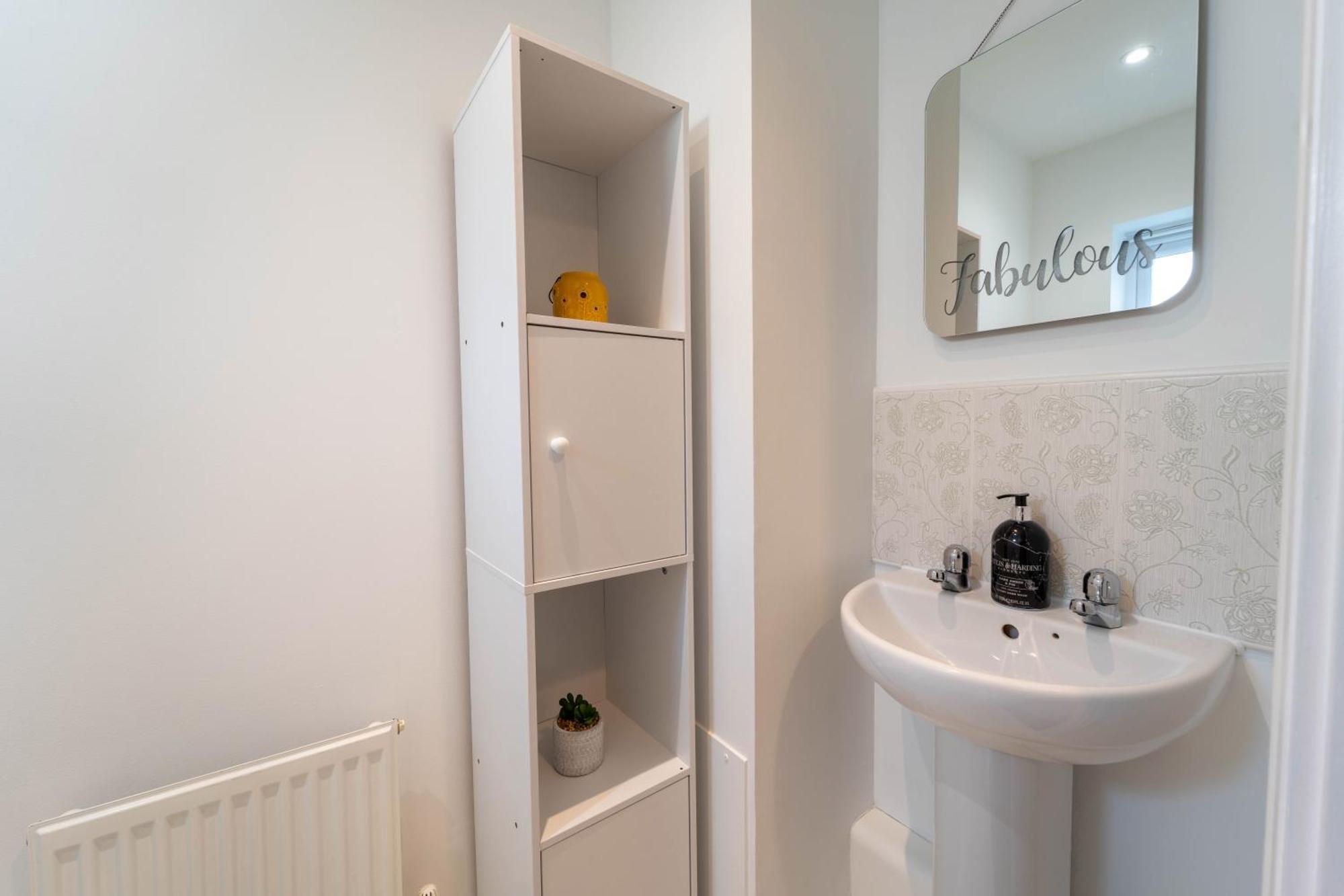Modern Luxury 2 Bed With Free Parking