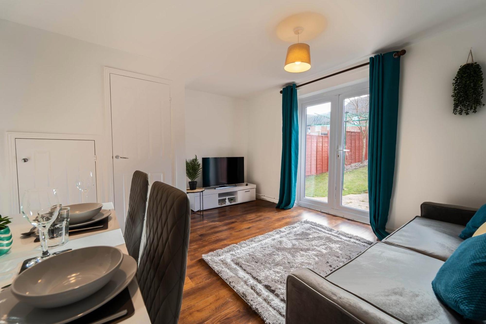 Modern Luxury 2 Bed With Free Parking *